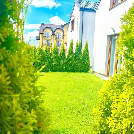 Venus * أوسترونيه مورسكية